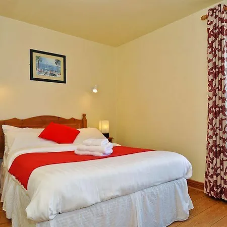 Bed & Breakfast Harbour 3*